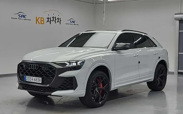 인천중고매매사이트 RSQ8 퍼포먼스 매물 사진 2 - 2025/09 5,385km